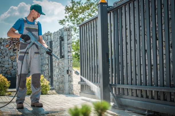 Best Driveway Pressure Washing  in Washington Mills, NY
